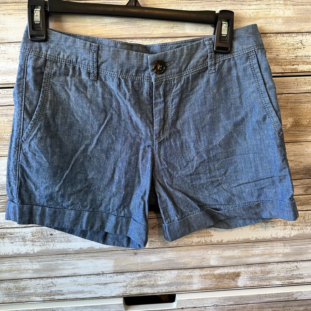 💙 Banana Republic Chambray Bermuda Shorts 100% Cotton Size 0 💙